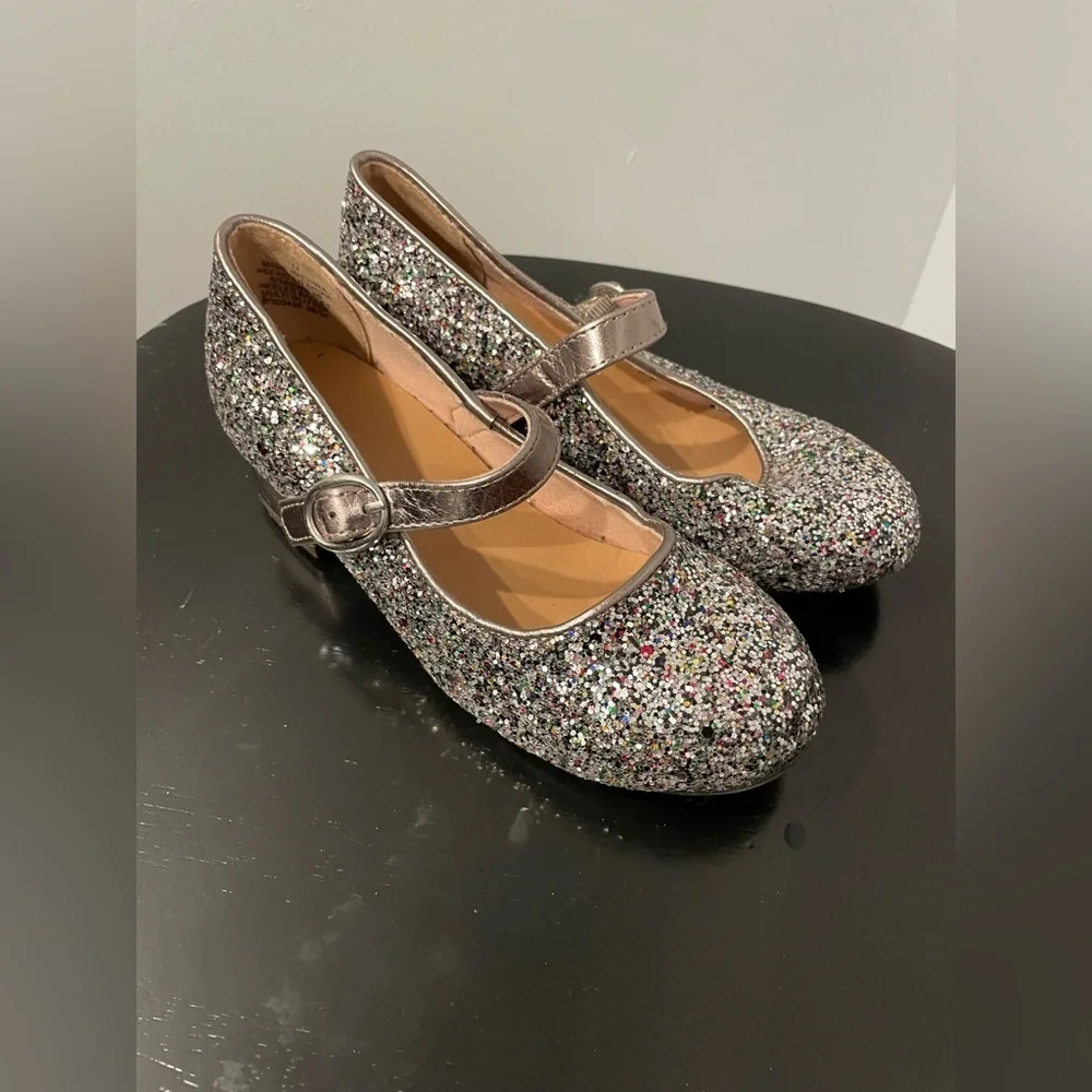Old Navy Silver Glitter girls Dress Shoes size 12 Mary Jane style